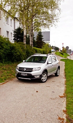 Dacia Sandero Stepway cena 26500 przebieg: 174000, rok produkcji 2013 z Gdynia małe 667